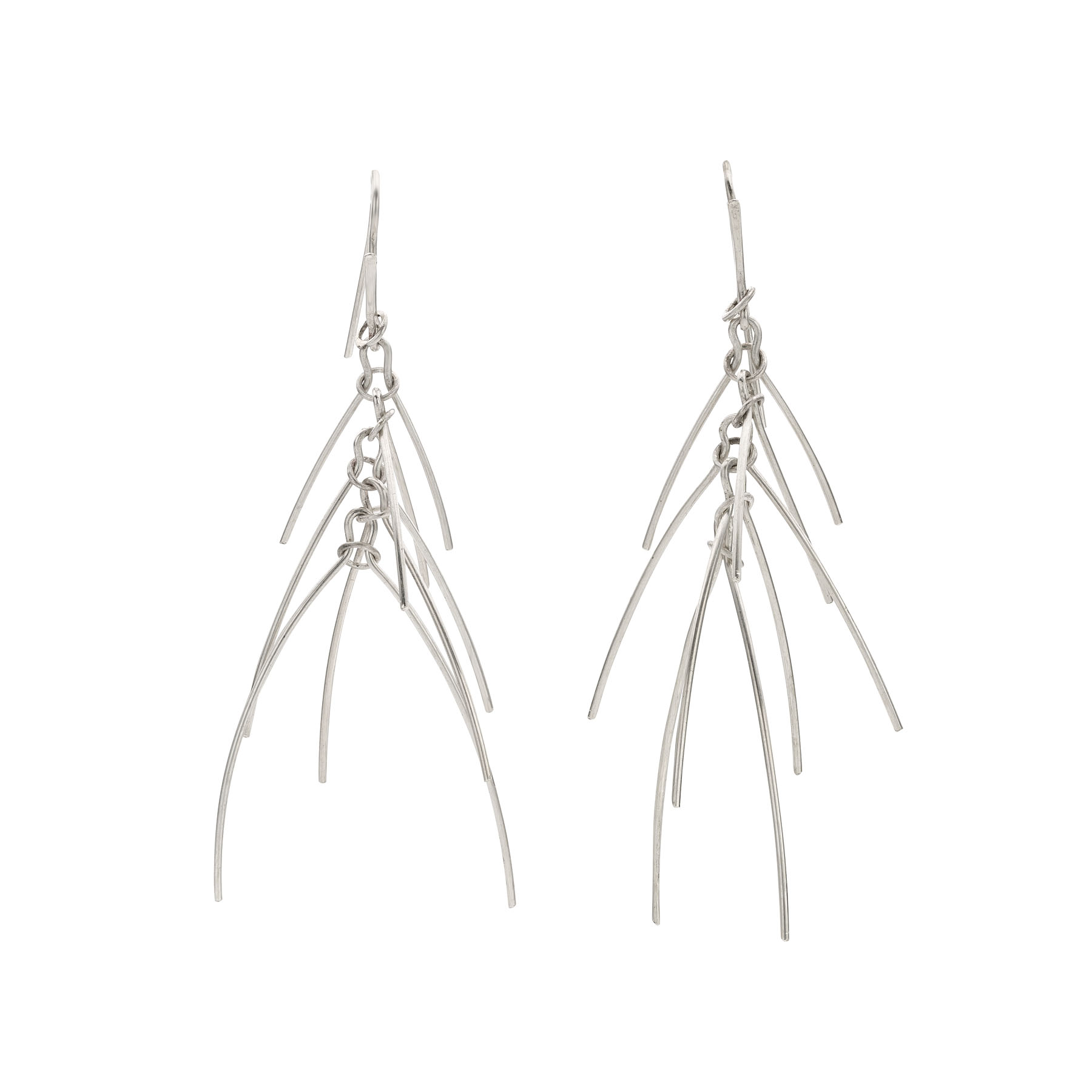 Boucles d'oreille Prêles, argent, Chloé Noyon, photo Erwin Maes