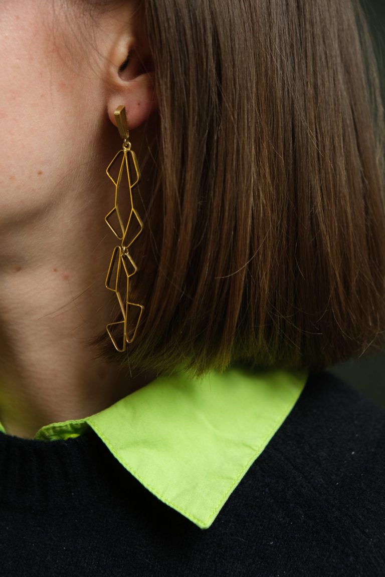 Sabine Herman, boucles d'oreille Tangram, or jaune 18ct