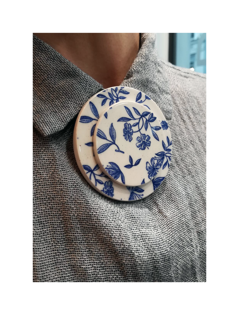 Broche, céramique, Julie Decubber, La matière céramique en objets précieux