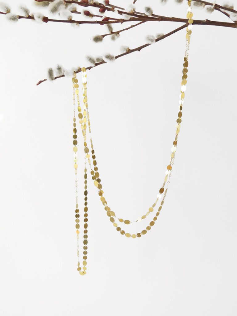 Majoral, collier Party, or 18ct, argent. Un dialogue entre le monde végétal et les métaux précieux