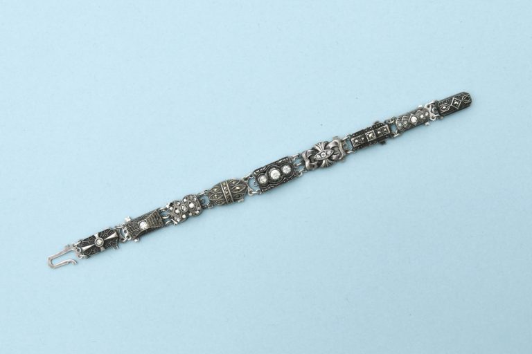 Bracelet Charlotte Van de Velde, Nine bracelets 14