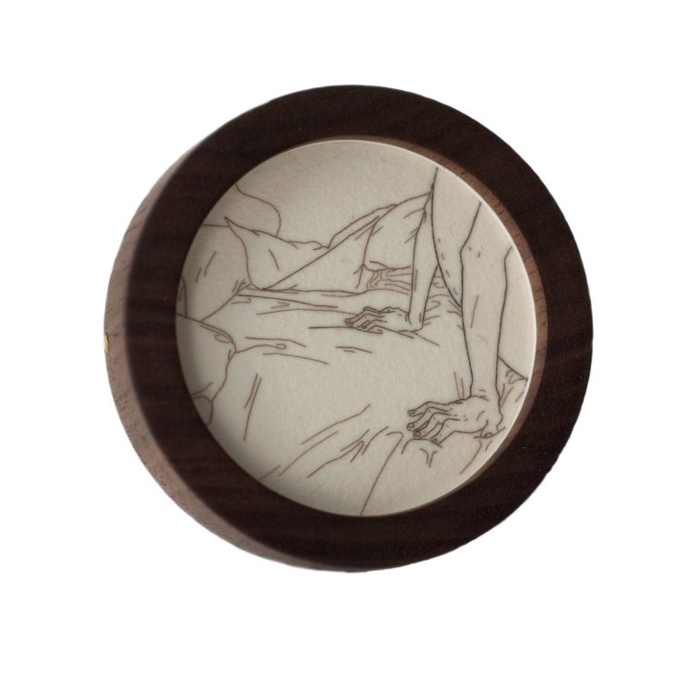 Melanie Bilenker broche