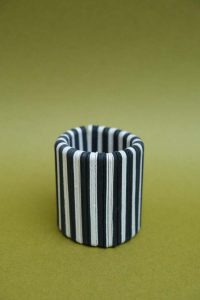 Bracelet Ana Hagopian Manchette noir et blanc papier